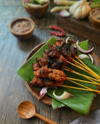 5. Satay (Best Hawker Food Singapore)