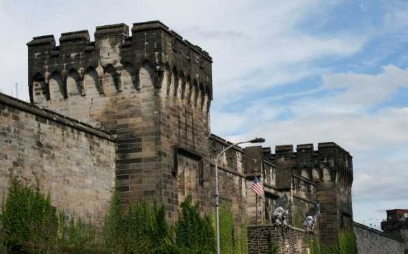 1. Eastern State Penitentiary - Philadelphia, Pennsylvania, USA (Best Haunted Houses)