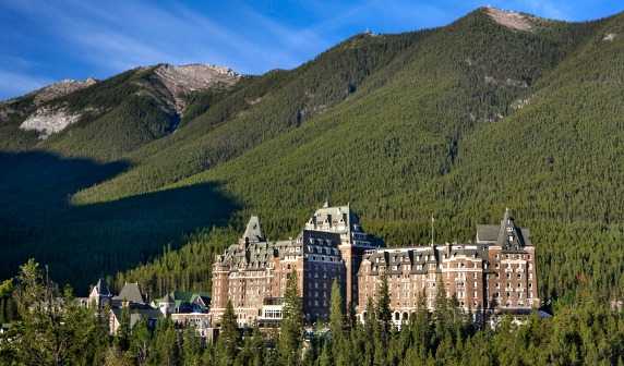 20. Banff Springs Hotel - Banff, Alberta, Canada (Best Haunted Houses)